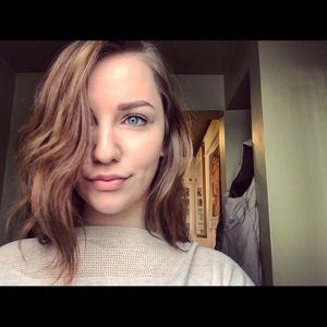 Meet your Posher, Cierra